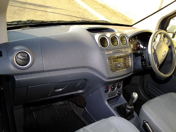 2010 Ford Transit Connect T220 image 8