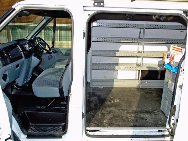 2010 Ford Transit T260 TDCi image 5
