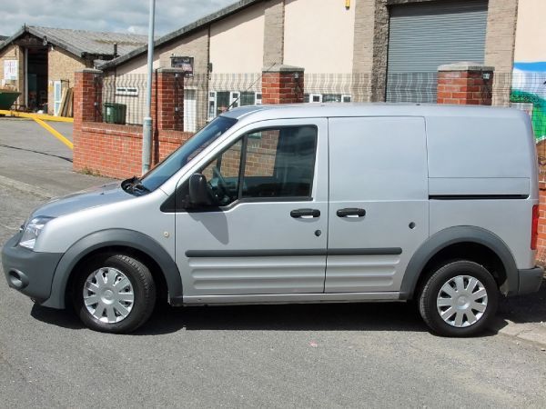 2010 Ford Transit Connect T220 TDCi image 2
