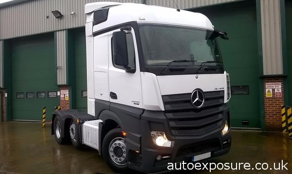 2012 Mercedes-Benz Actros image 2