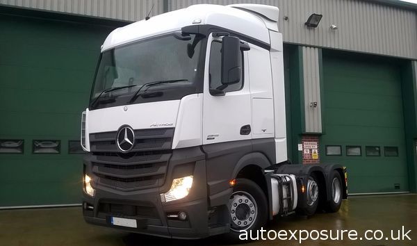 2012 Mercedes-Benz Actros image 3