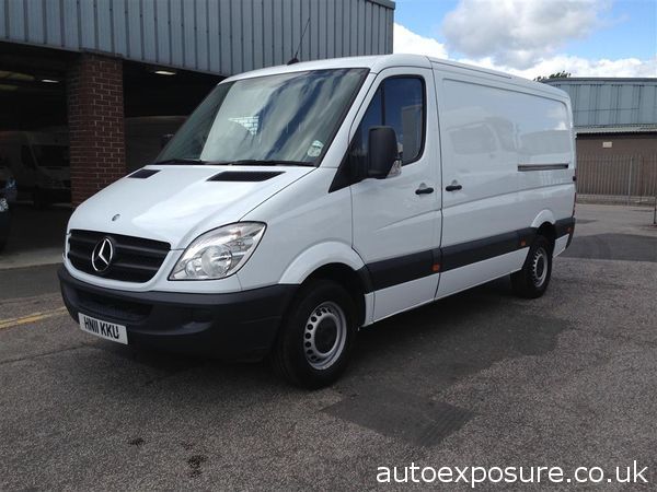 2011 Mercedes-Benz Sprinter 313cdi image 1