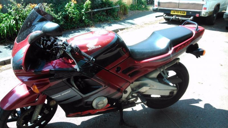 1994 Honda CBR 600F image 1
