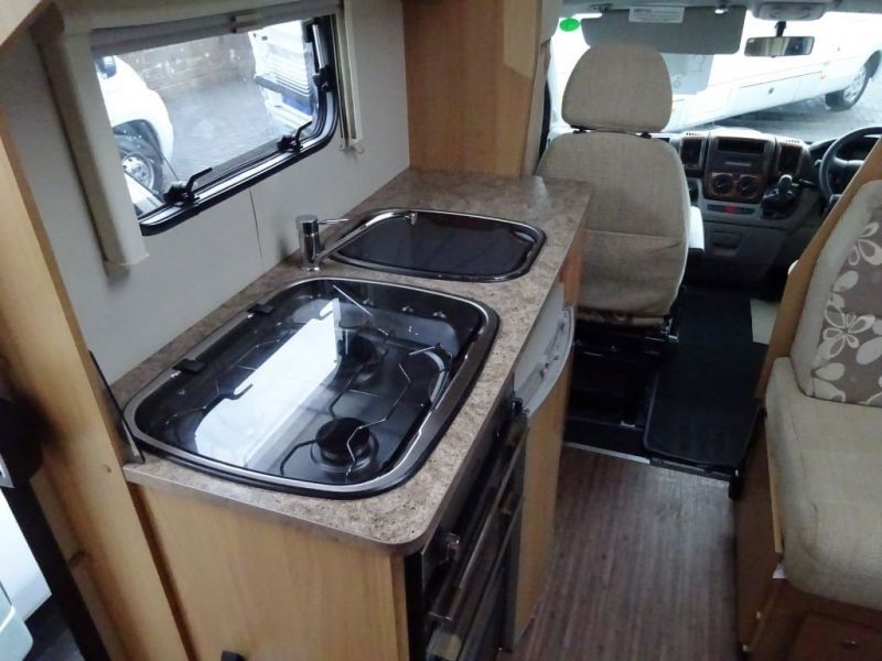2011 Elddis 2.2 Autoquest 180 Signature image 10