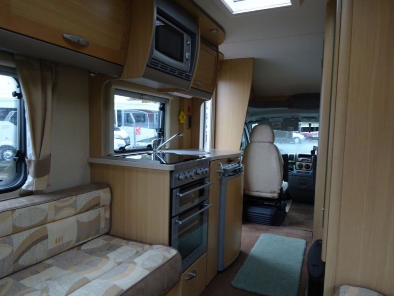 2008 Bessacarr E460 / 2.2 image 7