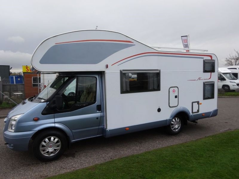 2008 Burstner 2.4 Family Nexo A645 image 1