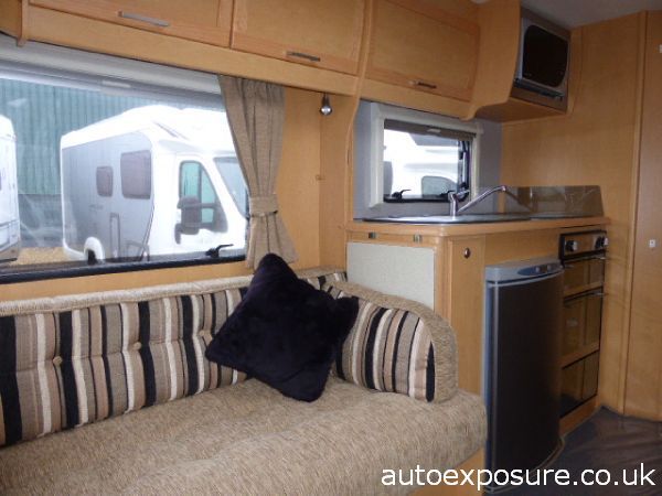 2010 Elddis Odyssey 462 image 4