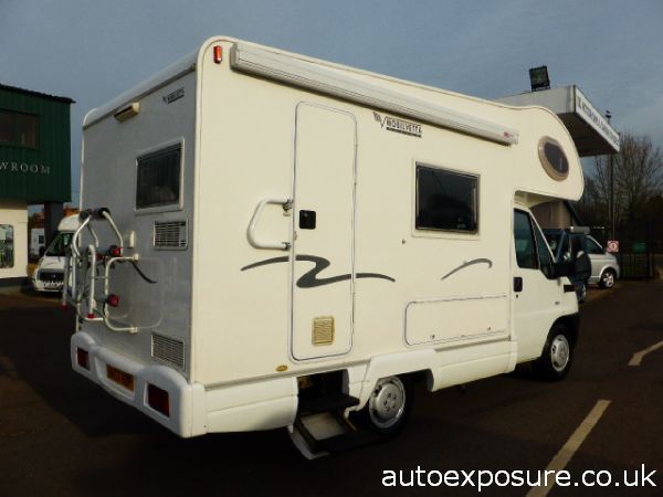 2007 Mobilvetta Design Peugeot 2.2HDI image 2