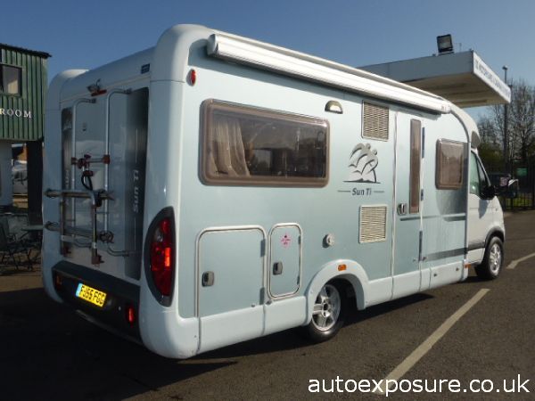 2005 Knaus Sun Ti 650 MF Renault 2.5DCI image 2