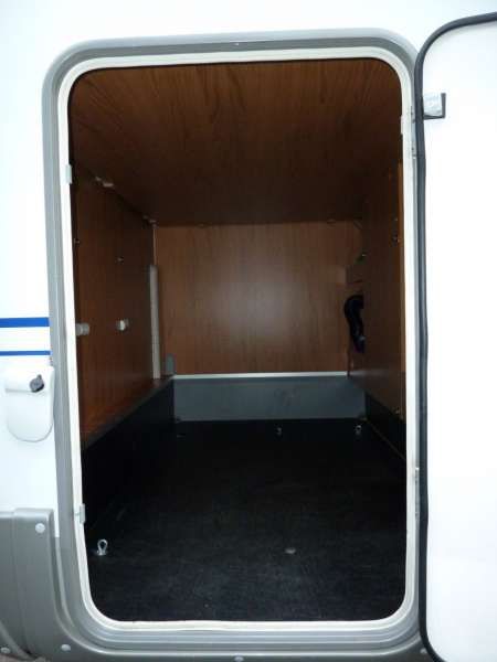 2008 Burstner Solano T-695G image 3