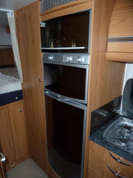 2008 Burstner Solano T-695G image 7