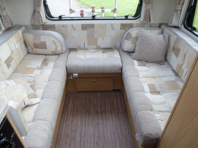 2013 Elddis Majestic 145 image 6