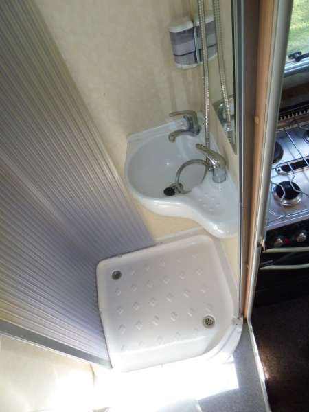 2006 Autosleeper Eton (Automatic) image 9