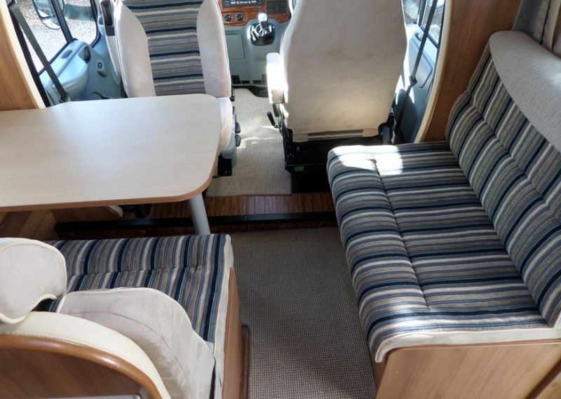 2009 Ford Burstner Nexxo T660 image 6