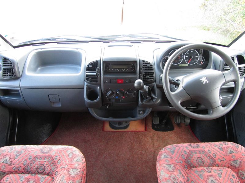 2003 Auto-Sleepers Ravenna image 8