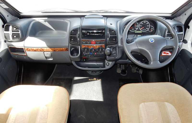 2006 Auto-Trail Cheyenne 634 L image 4