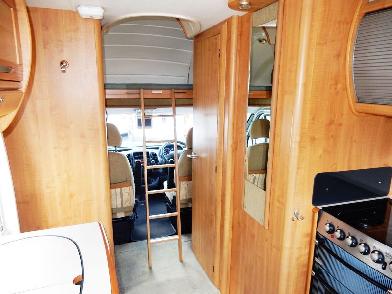 2006 Auto-Trail Cheyenne 634 L image 5