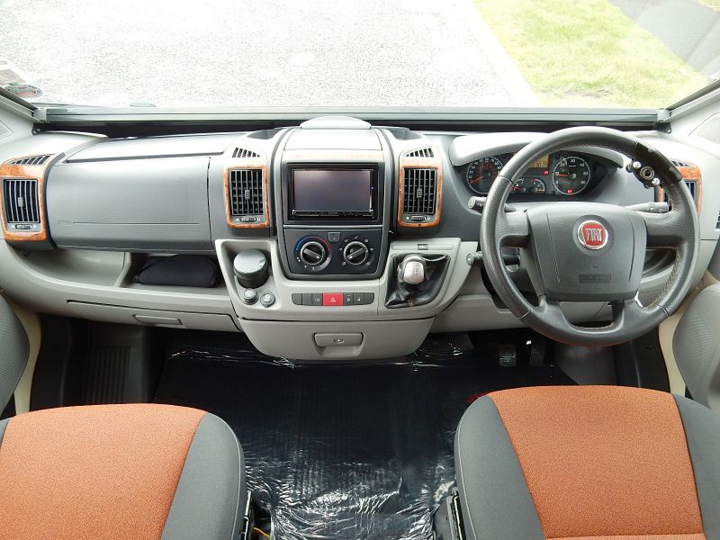 2009 Trigano Tribute 669 image 4