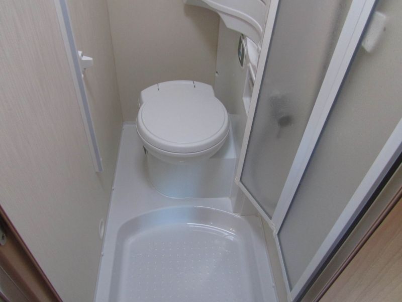 2013 Elddis Autoquest 155 image 10