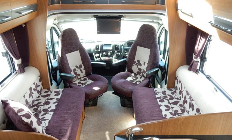 2013 Auto-Trail Apache 632 Low Line image 5