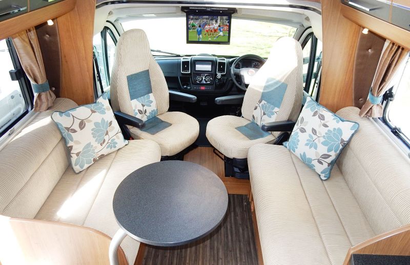 2013 Auto-Trail Tracker RB image 4
