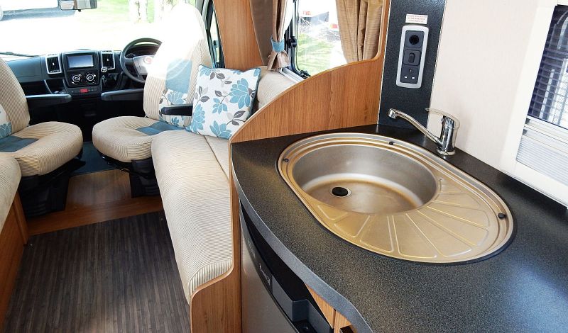 2013 Auto-Trail Tracker RB image 5