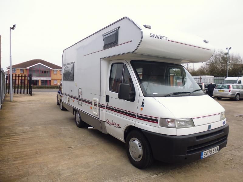 1998 Fiat Swift Sundance 590RL image 1