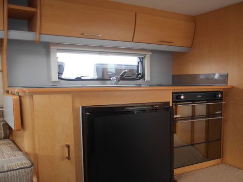 2009 Elddis Avante 462 image 4