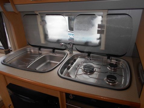 2009 Elddis Avante 462 image 6