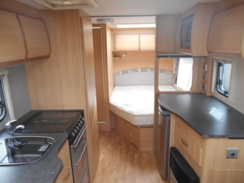 2010 Coachman Kimberley Amara 535 image 4