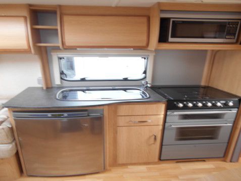 2010 Coachman Alantia 560 image 5