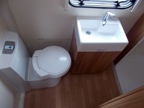 2013 Bailey Orion 430 image 6