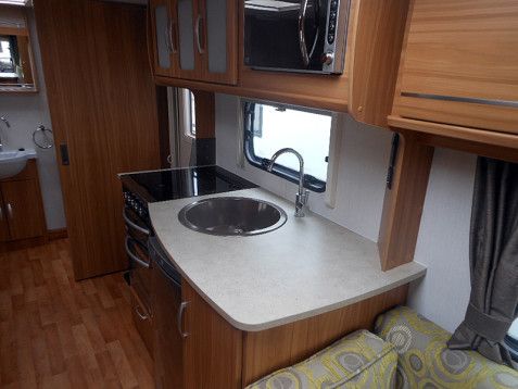 2012 Lunar Ultima 494 image 4