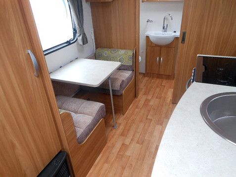 2012 Lunar Ultima 494 image 5