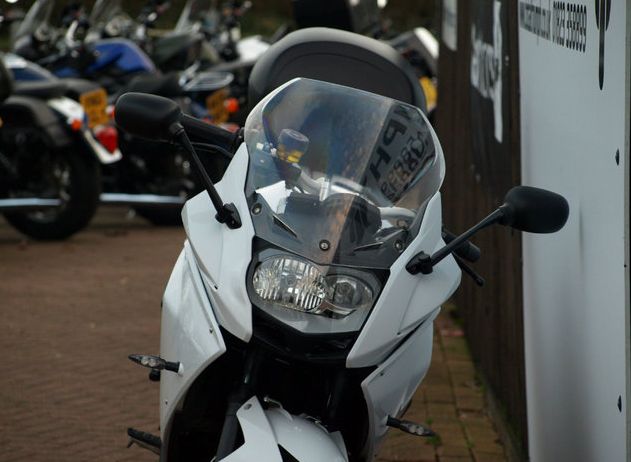 2013 BMW F800GT image 4