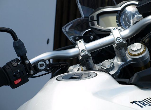 2013 Triumph Tiger image 7