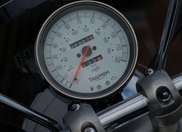 2008 Triumph America image 7