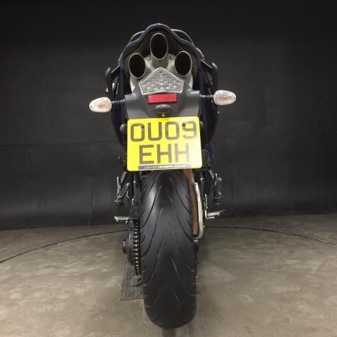 2009 Triumph Sprint ST 1050 image 3