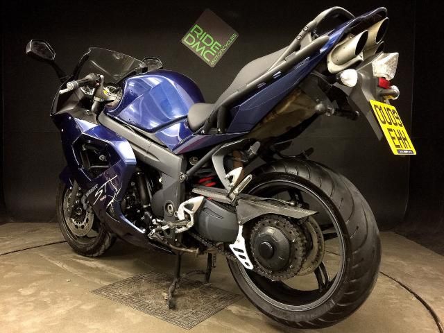 2009 Triumph Sprint ST 1050 image 4