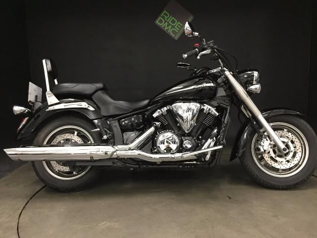 2009 Yamaha XVS 1300 Midnight Star image 1