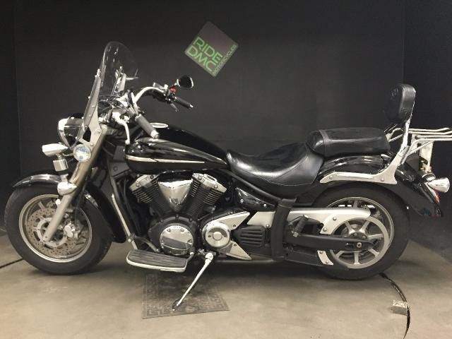 2009 Yamaha XVS 1300A Midnight Star image 2
