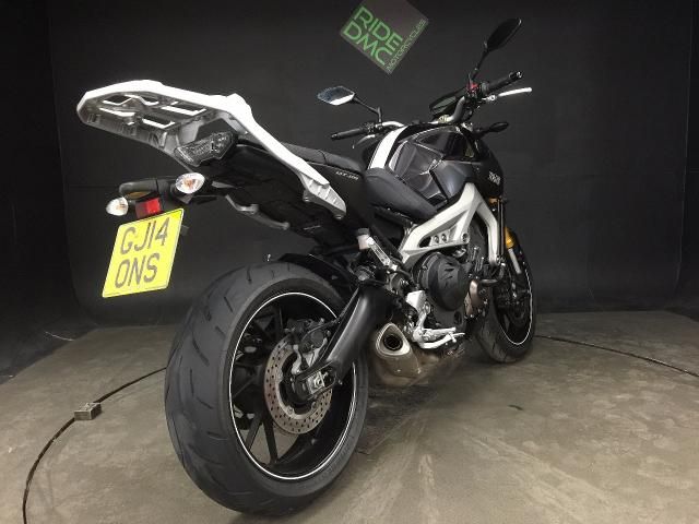 2014 Yamaha MT-09 ABS image 5