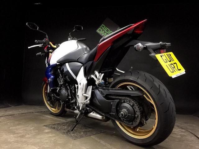 2011 HONDA CB 1000R EXTREME image 8