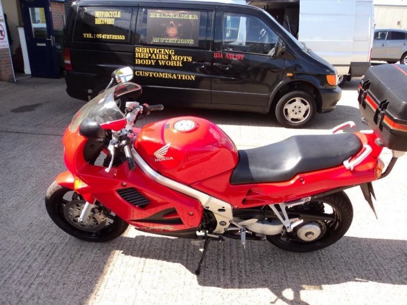 1996 Honda vfr 750 image 3