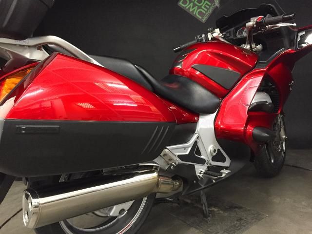 2009 Honda ST 1300 A9 Pan European image 8