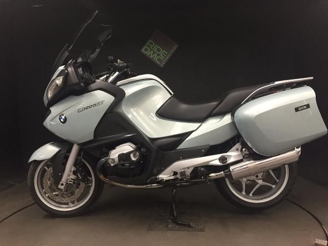 2010 BMW R1200RT SE image 2