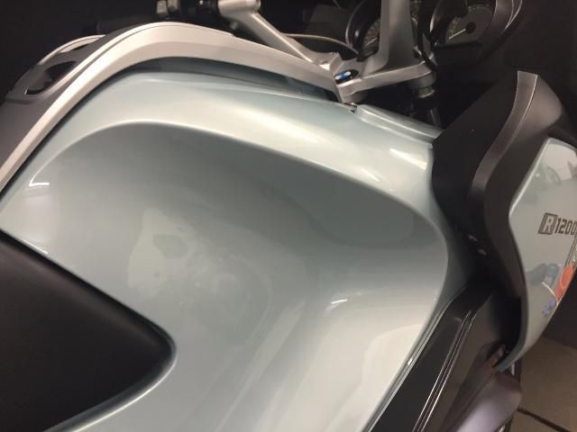 2010 BMW R1200RT SE image 10