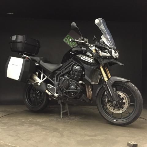 2012 Triumph Explorer 1215 image 1