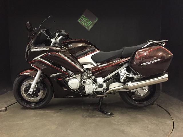2015 Yamaha FJR 1300 image 3