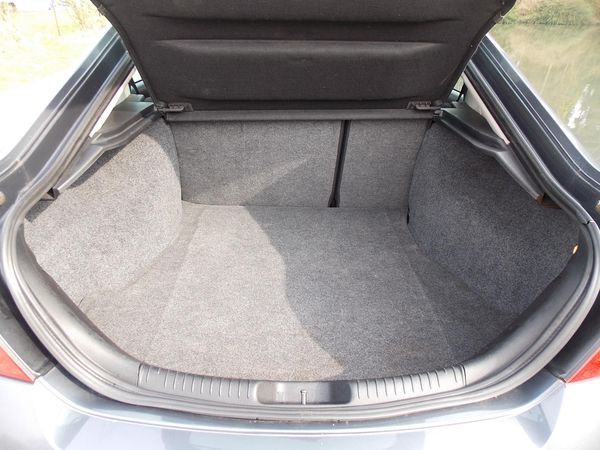 2004 Ford Mondeo 1.8 LX 5dr image 6